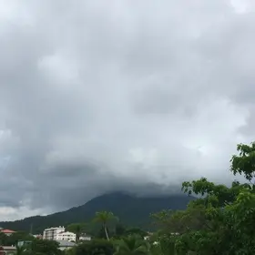 Atibaia deve ter um dia de céu muito nublado com tempestades localizadas
