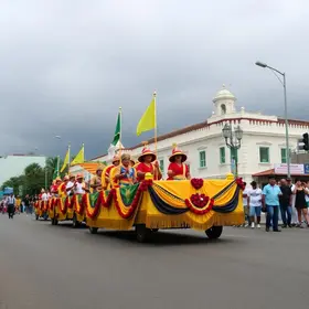 desfile cívico de aniversário de Atibaia