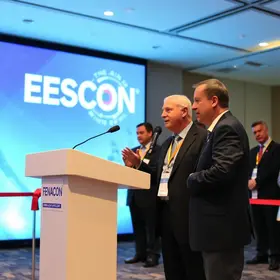 Presidente da FENACON