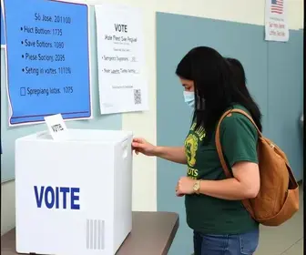 votação no Externato São José